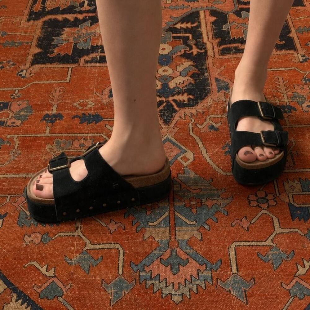 Black suede leather guru platform slide sandals 9.5 WIDE cushionaire